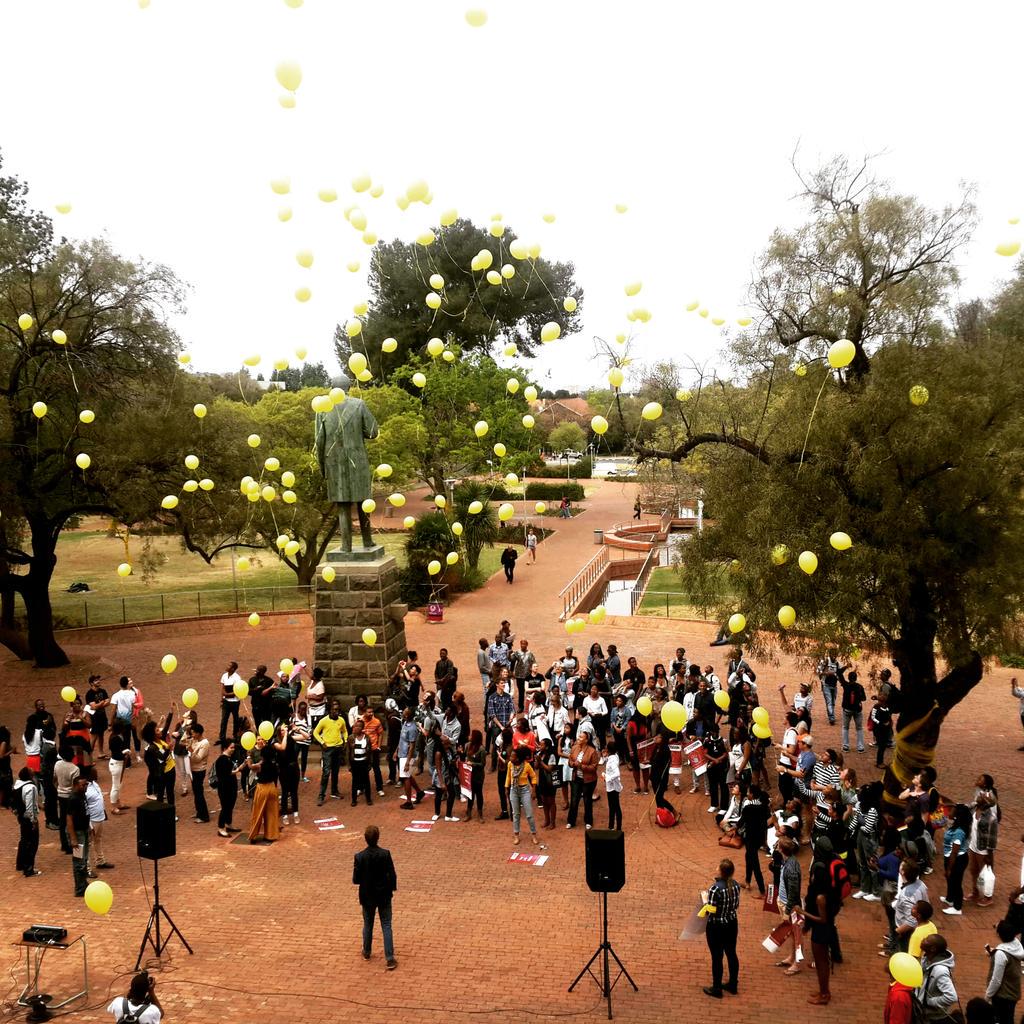 UFSweb's tweet photo. #ToSoon: Let us 'Keep Walking' in unity to pay our respect to those affected by suicide. #UFSGreatness @KovsieFM97 http://t.co/RQ018uZ8Mt