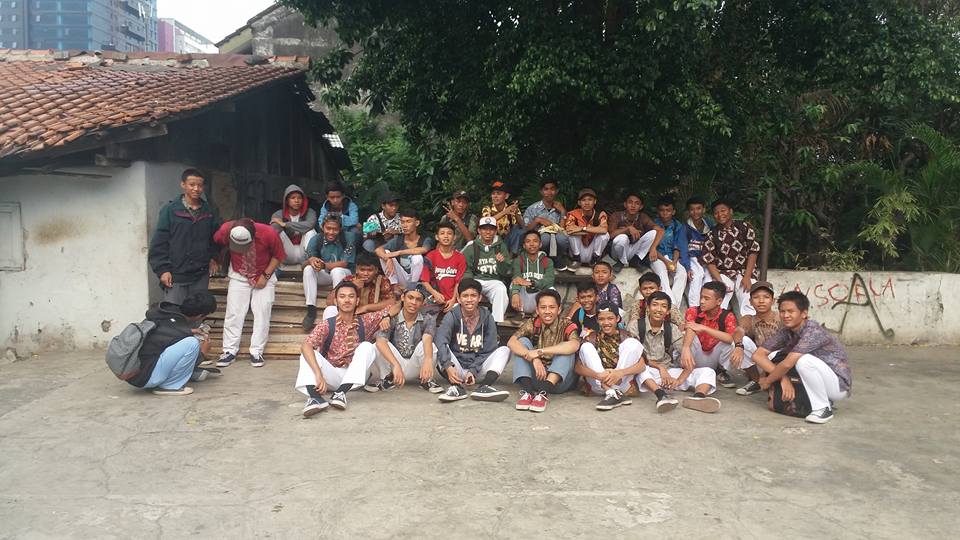 Hari Kamis Batik Day's KaryaGoena ManKGarai 325+105+617 <a href="/stmKARYAGUNA617/">KARYA GOENA BOM</a> <a href="/KG_History105/">KARYA GUNA 105</a>  <a href="/KG325SLOW/">SERDADU_KERETA</a>:)