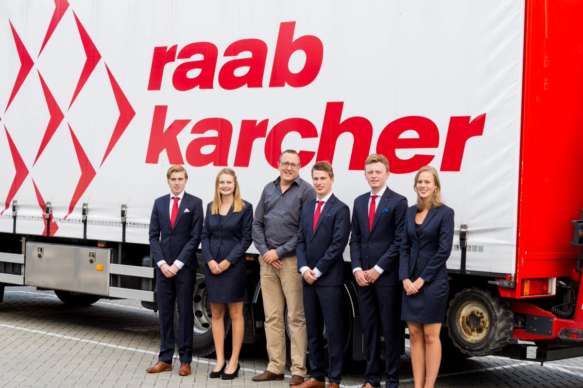 temagroningen's tweet photo. Thank you @RKB_Groningen for the oppertunity to take our board photo of this year in your warehouse! http://t.co/V2vhX4ZCUw
