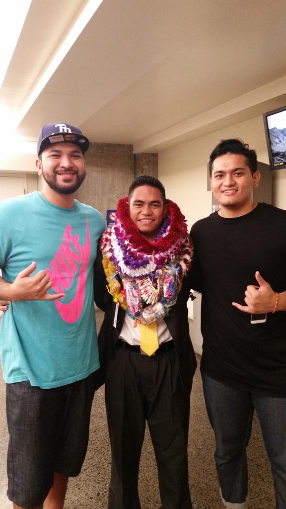 bryson_tl's tweet photo. Welcome Home Elder Evagelia! #SamoaApiaMission #ReturnMissionaries #GoGovs @tatupuxliana http://t.co/tCuM7QwOWu