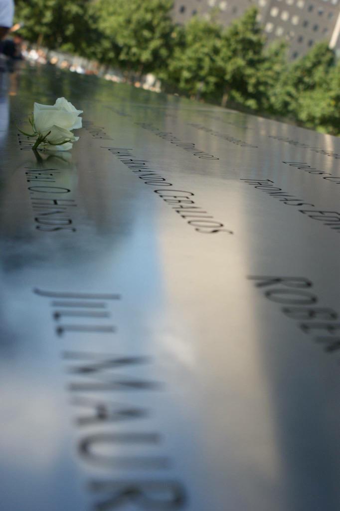 MorvenMcPherson's tweet photo. #NeverForget 14 years on from 9/11 #September11 #WorldTradeCenter #Pentagon #United93 #AA11 #AA77 #AA175 #UA93 http://t.co/flZxbfVQeL