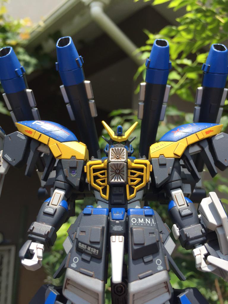 俺ちゃん در توییتر だいぶ前に作ったブラウカラミティを外でパシャり 自然の光は偉大です よく作ったな これ 勢いって大事だな Http T Co 5pzxhv4gma