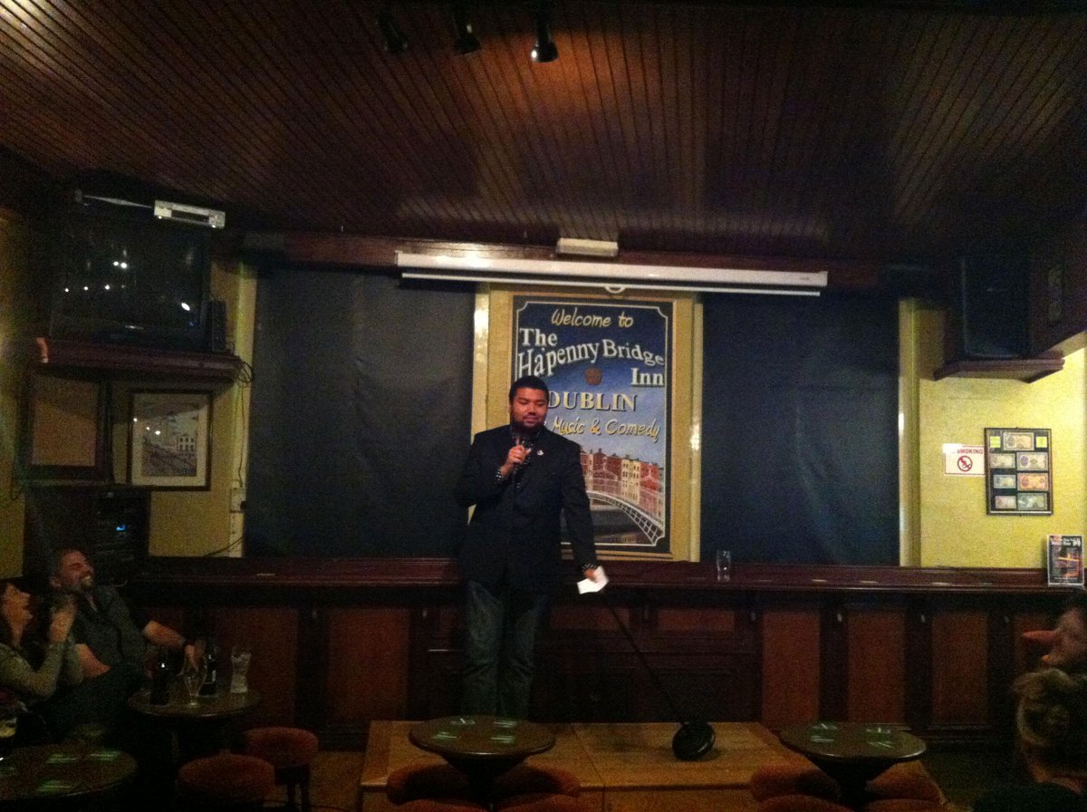UnhingedComedy's tweet photo. #MartinAngolo performing @UnhingedComedy in the @HapennyBridgeIn on September 9th 2015. #Dublin. #Comedy. #Laugh. http://t.co/agoDQi9Doj