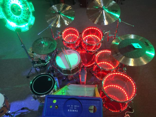 LarrytheLadder's tweet image. Me behind my new @PearlDrumsEuro Crystal Beat. I'm now going to munch on some chocolate coins found in a large sock.