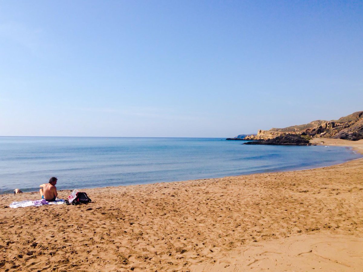 playapercheles's tweet photo. Pedazo de día que hay en Percheles. Coge las cosas esta tarde y vente, que hay un baño espectacular. http://t.co/XbVn9QK1zy