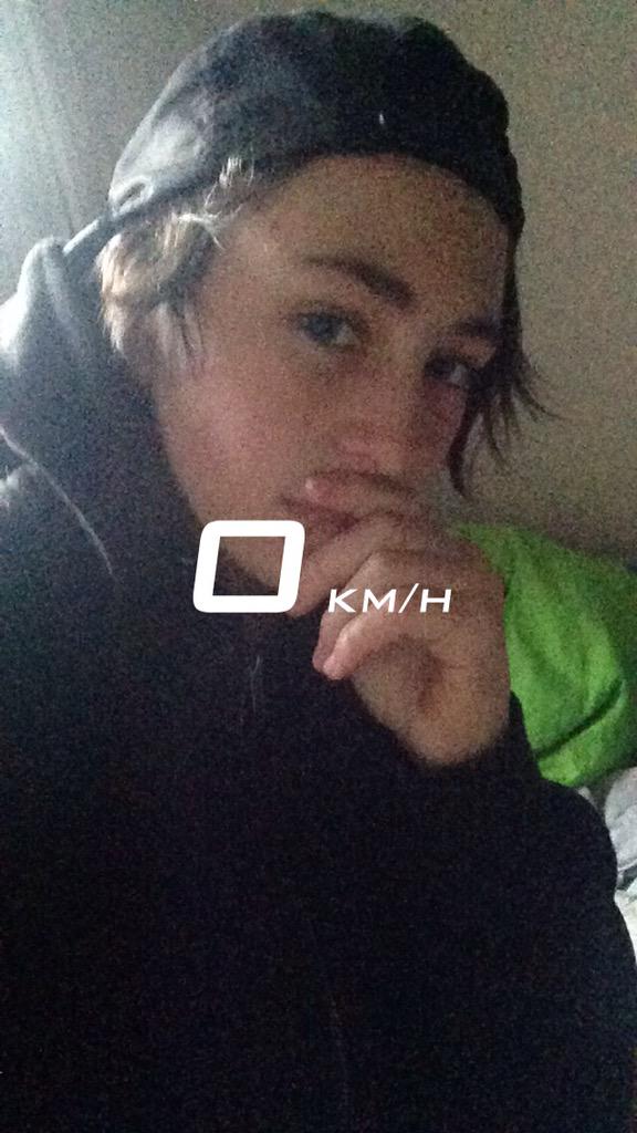 TwitUserDrasks's tweet image. Would you rather? LOL