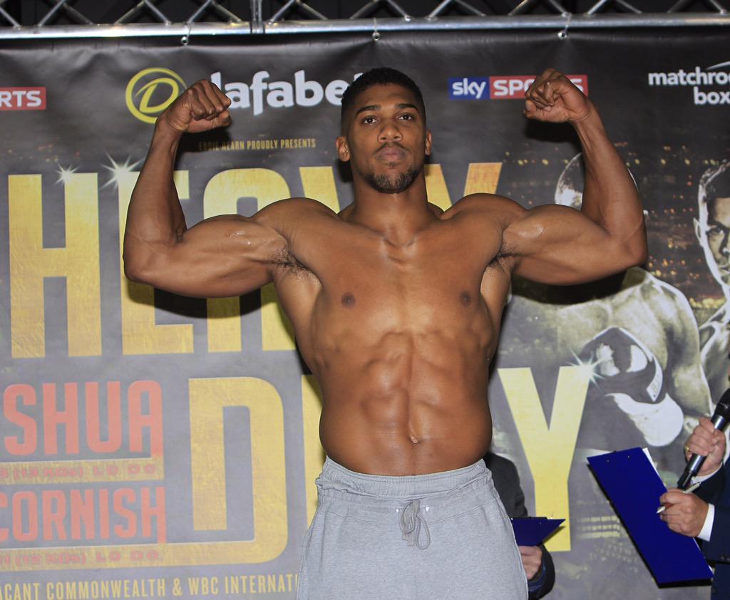 MatchroomBoxing tweet picture