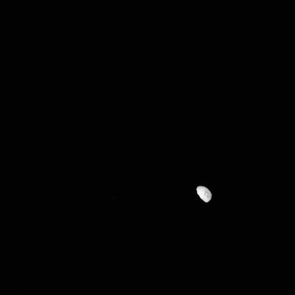 NewHorizonsBot's tweet photo. #NewHorizons released an image of NIX!
⌚ Jul 14, 08:06:57 UTC.
📍 0.2M km from #Pluto.
🔗 http://t.co/ZM1Q4CUQVG http://t.co/Enml3XiTTc
