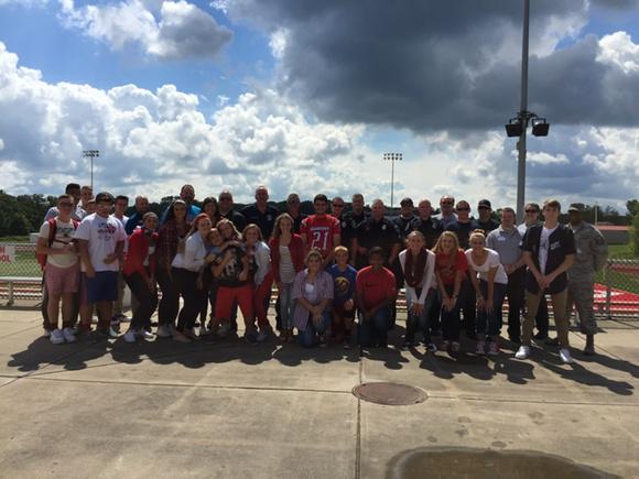 BobbySpoonster's tweet photo. WHS students honoring first responders! #wcr3 #WHSgivingback http://t.co/ITA6KwbUWT