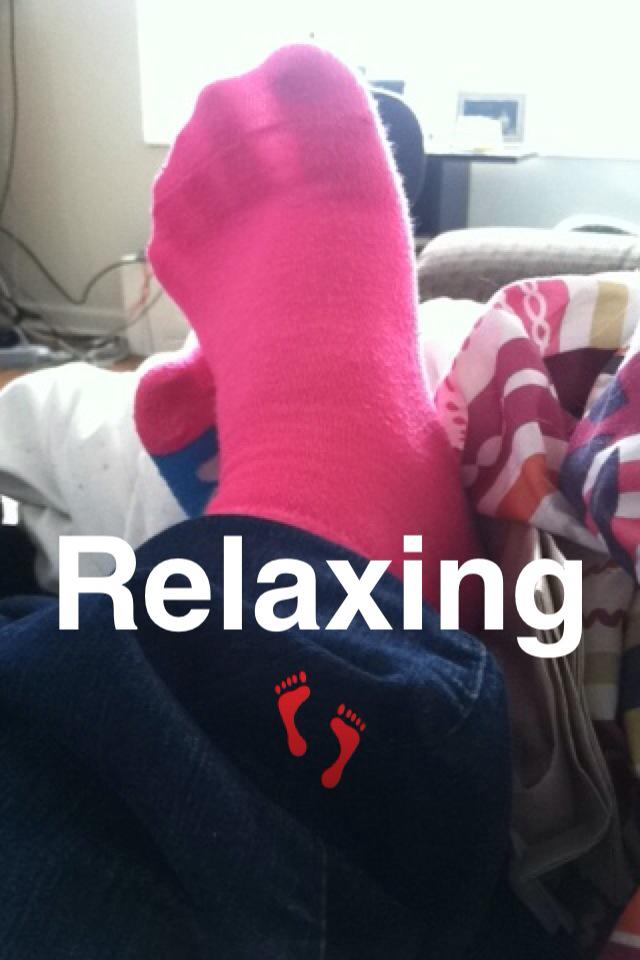 tinyfeet18's tweet photo. 👇 #socks #footworship #sexyfeet #toes @jayphoenix957 @tujamsl2 @RTpig http://t.co/HOp4KuuIl7