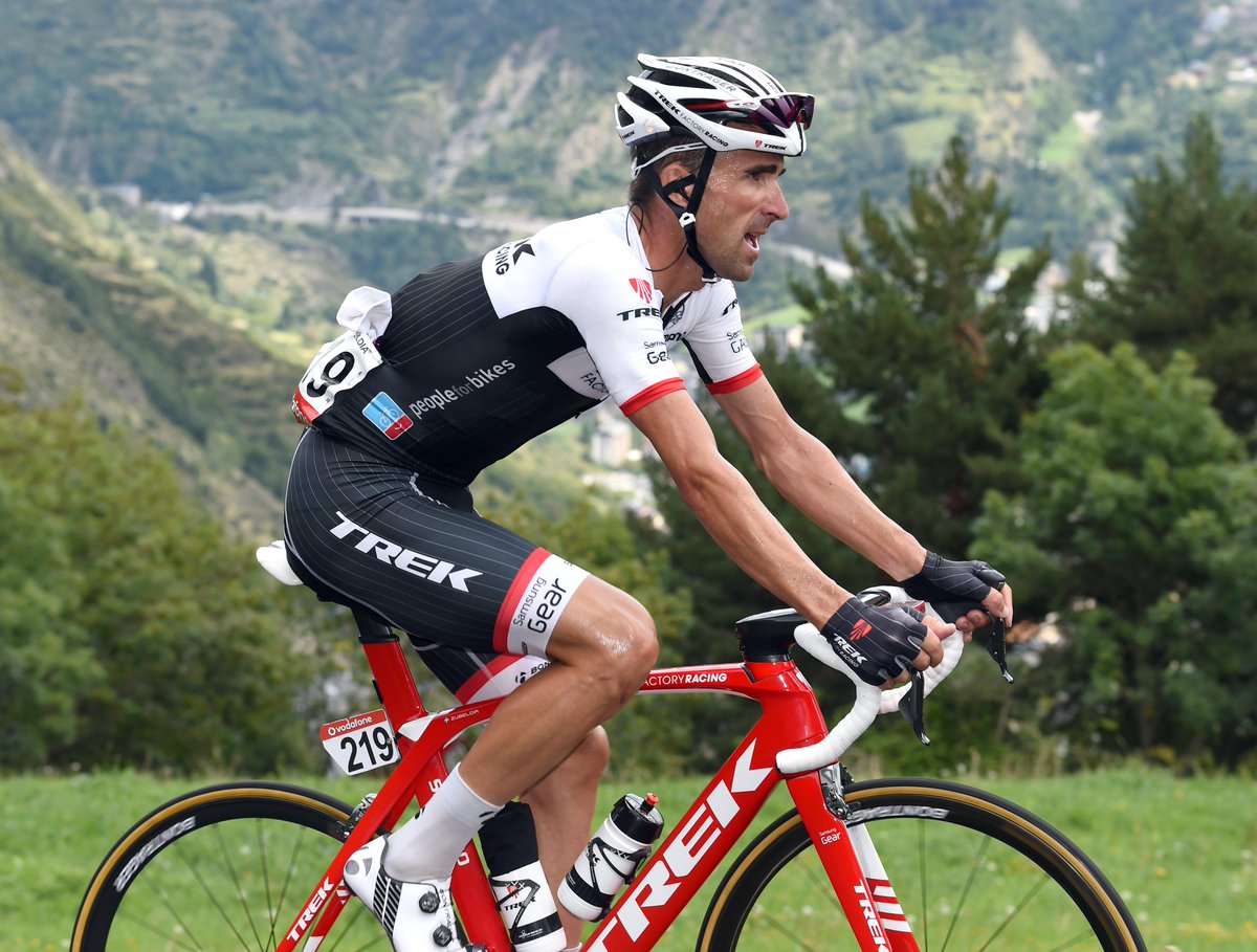 LidlTrek's tweet photo. Latest news: Haimar Zubeldia and Boy Van Poppel extend contracts with #TFR: http://t.co/HXZ2NgUEWA http://t.co/bxPqtV7mUo