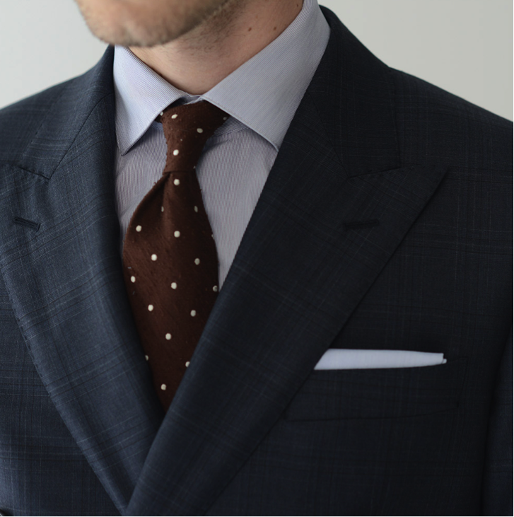 MonokelBerlin's tweet photo. Monokel für euer Wochenende: handvernähte Krawatte aus Shantung Seide mit Dots. #menswear #tietheknot #berlin http://t.co/hfzgel0ol4