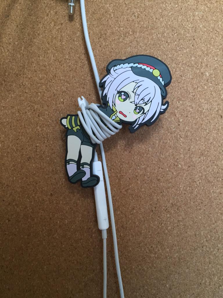 刀剣乱舞 とある審神者が蛍丸を縛って吊るせるイヤホンホルダーを作成 目がハートになってて可愛い 刀剣速報 刀剣乱舞まとめブログ 刀剣乱舞 とある審神者が蛍丸を縛って吊るせるイヤホンホルダーを作成 目がハートになってて可愛い 刀剣速報 刀剣乱舞まとめブログ