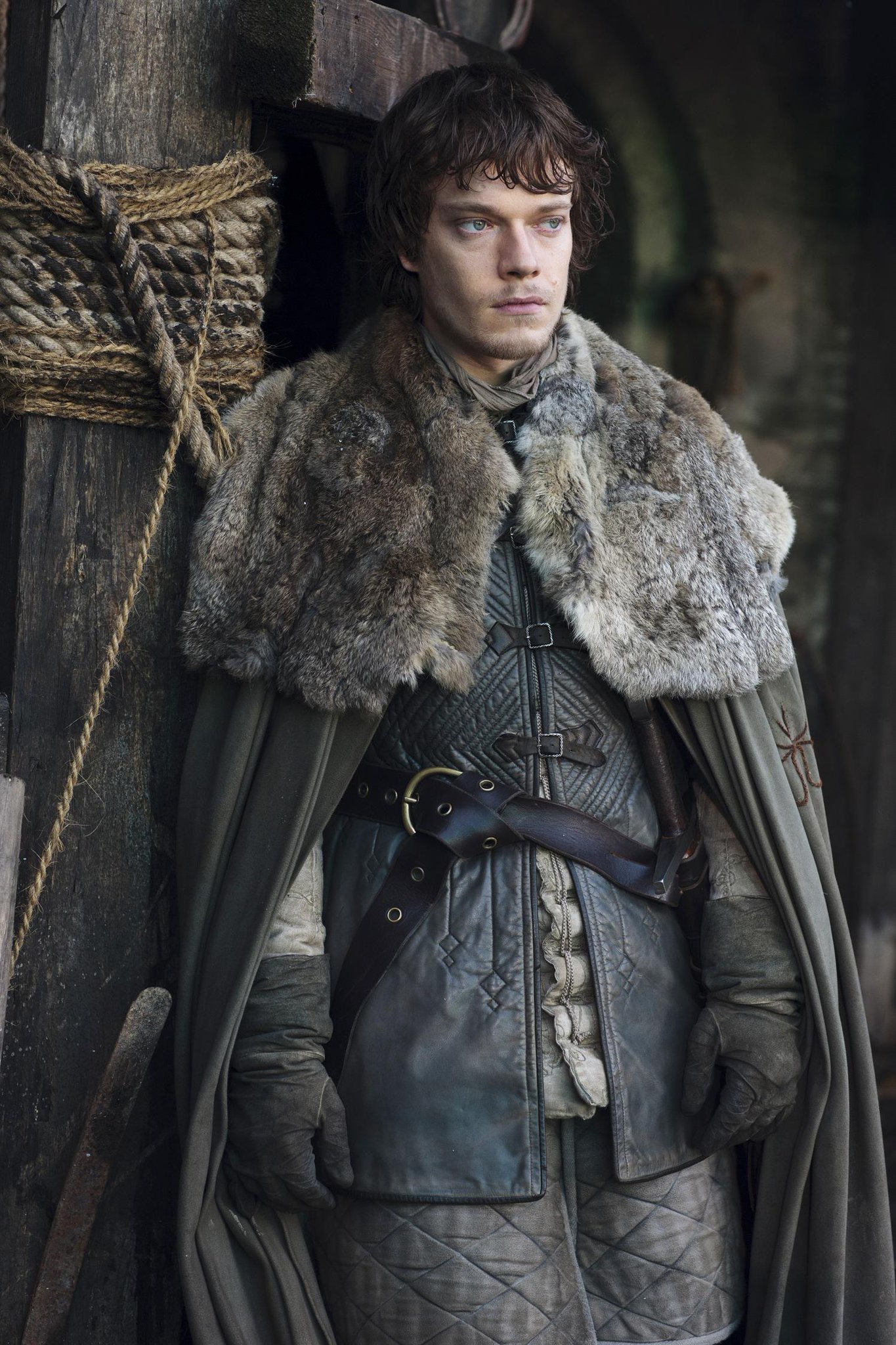 Happy reeking birthday to Alfie Allen, who turns 29 years old today! 