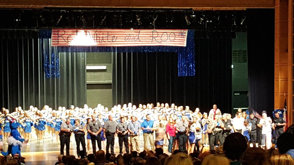 pcsgirl26's tweet photo. Honoring our police and firemen at today's pep rally.   #whywisd @weatherfordisd @WHSGrassBurr @whsspiritpage @whs http://t.co/oZtH4tG5ZD