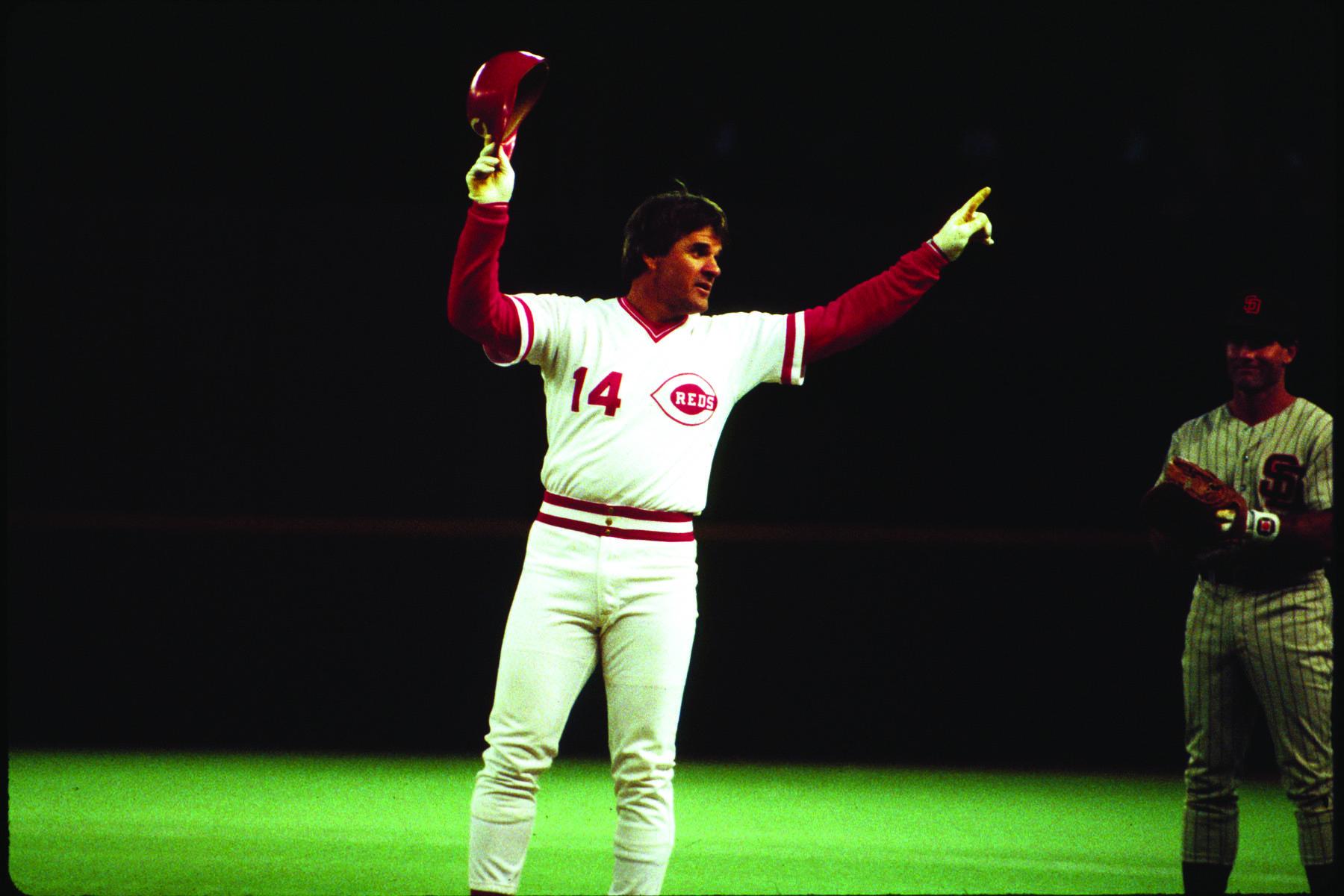 Cincinnati Reds on X: Today in Reds history, 1985: Pete Rose becomes the  all-time hits leader with career hit 4,192.  / X