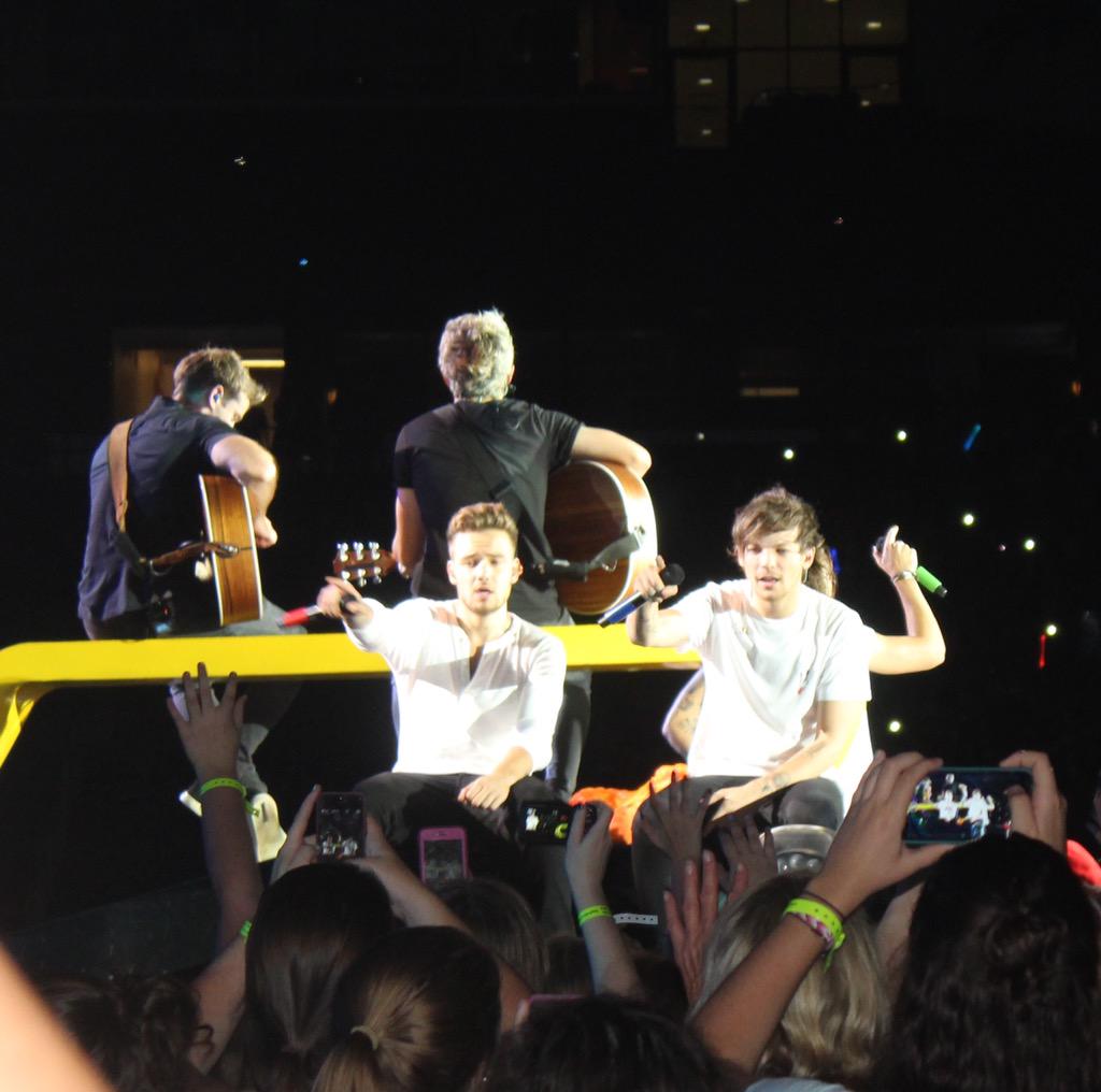 murrayous's tweet image. #OTRABuffalo @onedirection