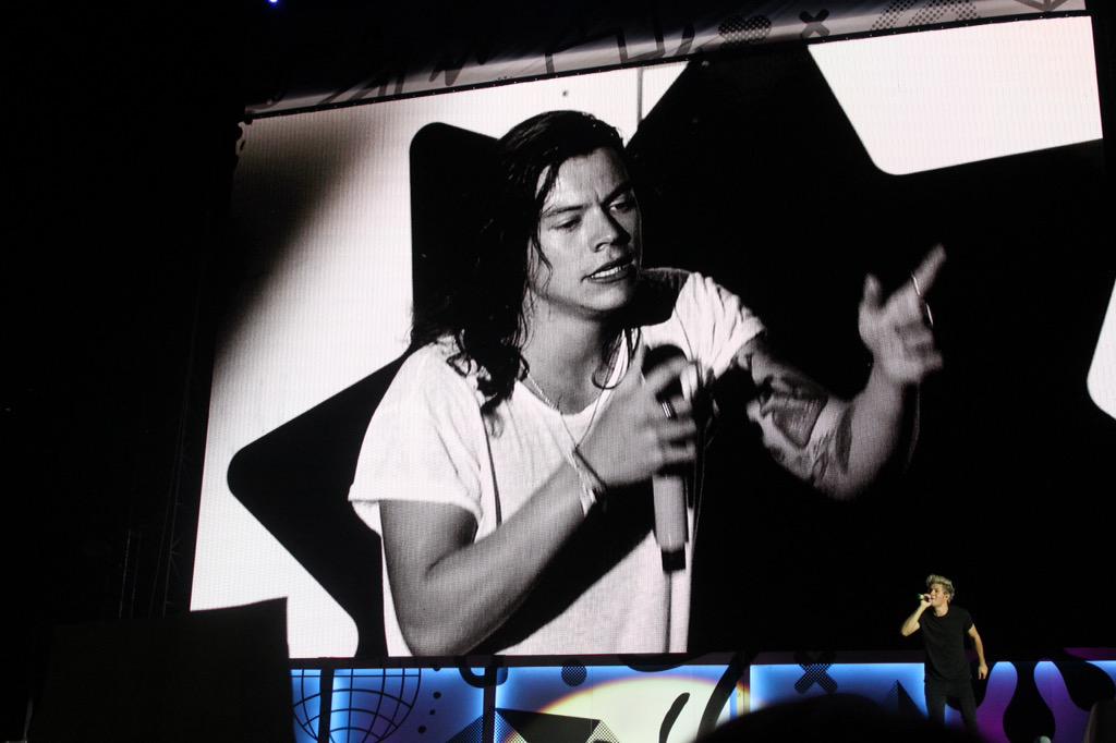 murrayous's tweet image. Totally forgot to put these up from buffalo #OTRABuffalo #OTRATour #onedirection @Harry_Styles