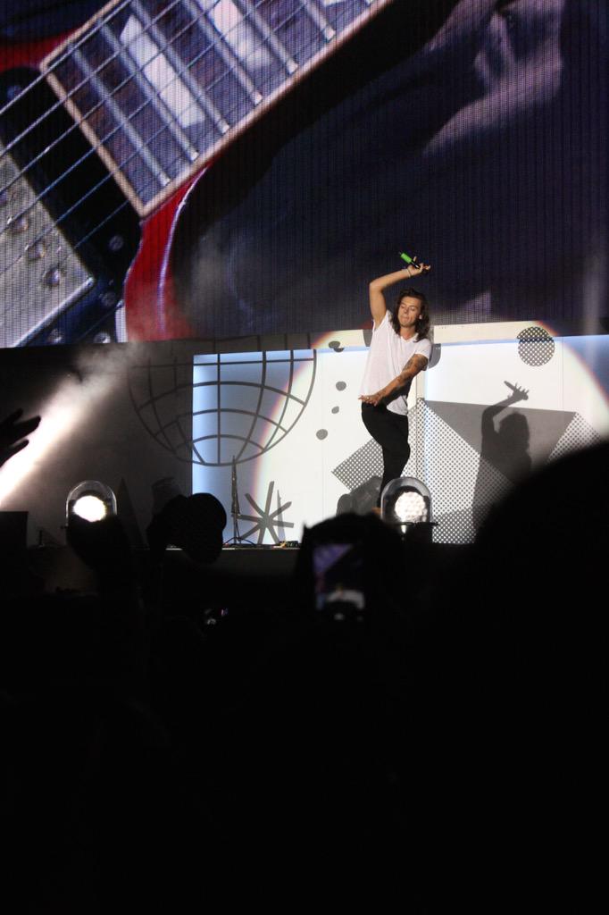 murrayous's tweet image. Totally forgot to put these up from buffalo #OTRABuffalo #OTRATour #onedirection @Harry_Styles