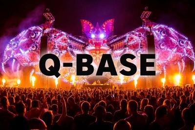 beatport's tweet image. Discover the sound of #QBase 2015 with a selection of curated tracks from headliner favorites btprt.dj/1Ni58s6