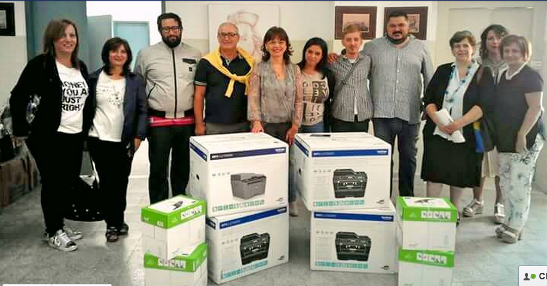 campanavalerio's tweet photo. https://t.co/9PVAK5bySW #Donazione #GettoniDiPresenza
#Fotocopiatori #Multifunzione #Risme #M5S #Venosa GRANDI!!!! http://t.co/HjcwWX9CjN