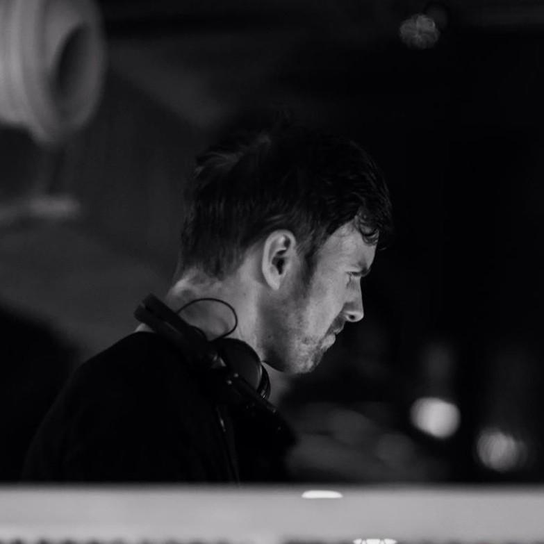 DJJoshuaRoberts's tweet photo. Live on the @selectukradio just after 6pm. 

New music from @djrogersanchez, @CroatiaSquad, @steffieTIMANTI &amp; more! http://t.co/Hhs46ZNVR3