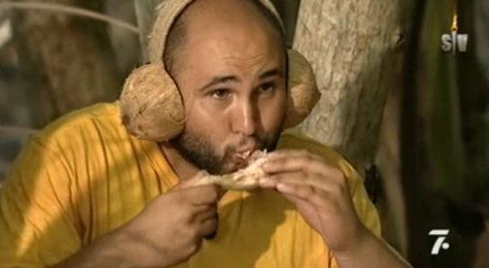 Remesansa's tweet photo. Es mas rapido que Paquirrin queriendo coger el ultimo trozo de pizza. #yuMotorolaE34G http://t.co/KGbTxIiqzs