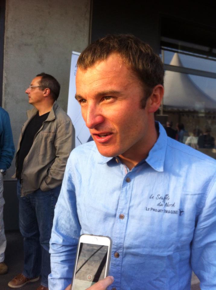 LeSouffleDuNord's tweet image. Adrien Hardy en interview avant la bénédiction du voilier @IMOCA60 #coskipper @TransatJV