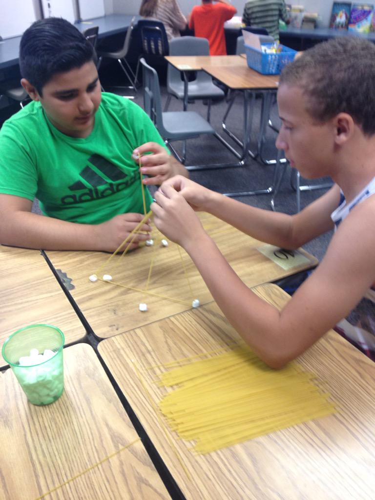 HMSmathrocks's tweet image. Tallest tower #hillsdalehuskies #mathcanbefun