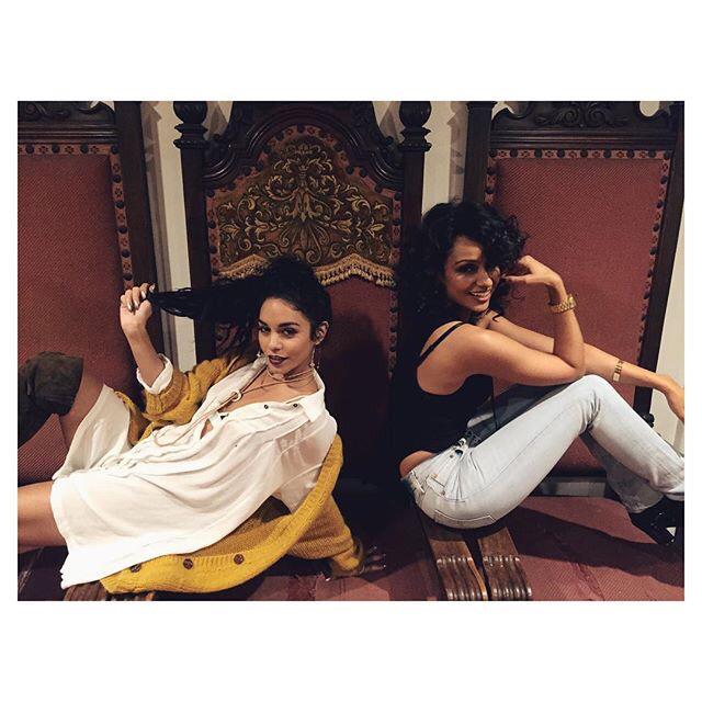 Vanessa Hudgens tweet media