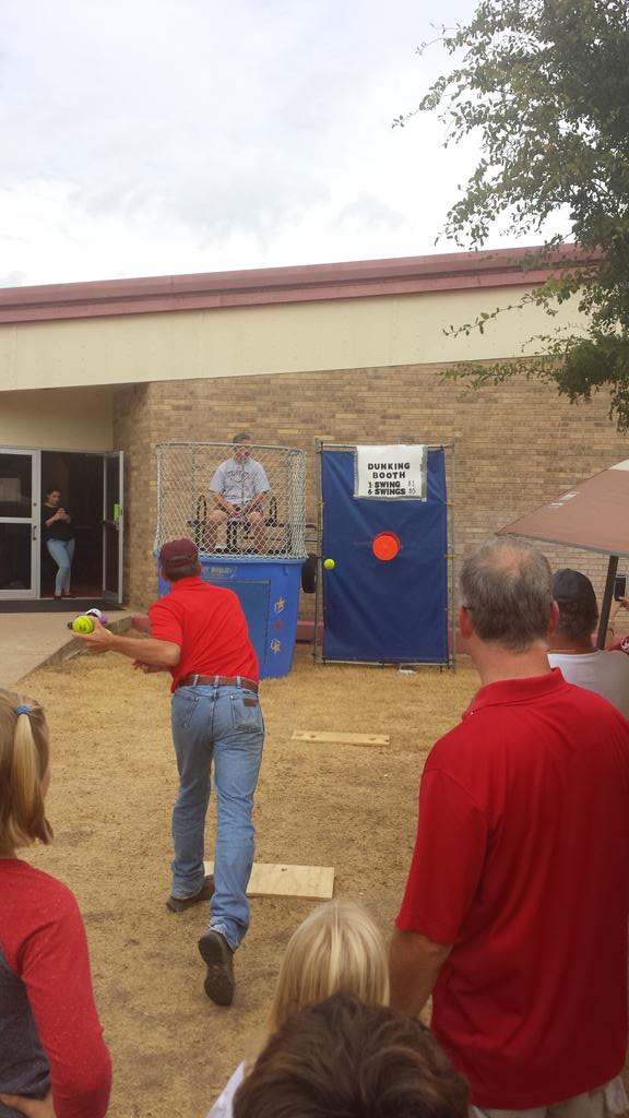 fbggoats's tweet image. # homecoming 2015 #rotaryscholarship