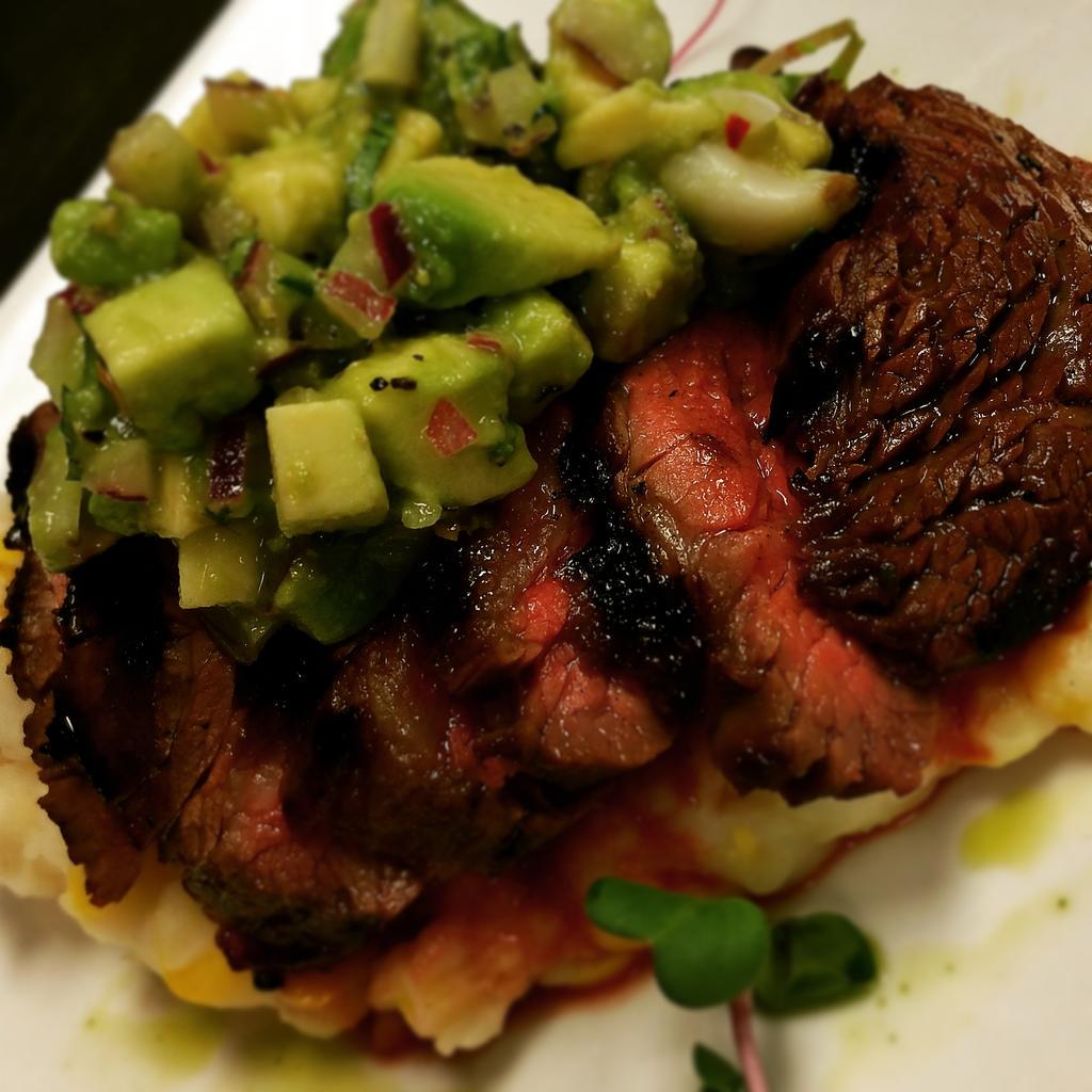 Special: Grilled flank sreak with sweet corn mash and avacado-lime salsa $10 #goodeats #tgif #yumyum #nochebrookhaven
