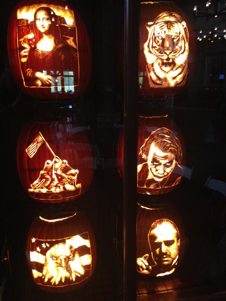 My pumpkin display setup <a href="/StoneWaterGC/">StoneWater Golf Club</a> right now .. #handcarvedart #razzwayoflife