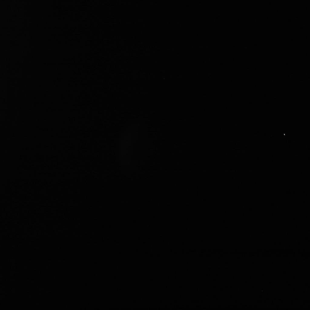 NewHorizonsBot's tweet photo. #NewHorizons released an image of PLUTO!
⌚ Jul 14, 10:18:50 UTC.
📍 0.1M km from #Pluto.
🔗 http://t.co/P1vkd57Az7 http://t.co/dZt7srMiin