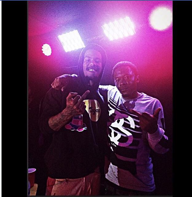 Breeze_Barker's tweet photo. Bark x @SmokedOutLuger
#PurpleSwagg
#Va
#FlashBackFriday http://t.co/hygx6V1MUy