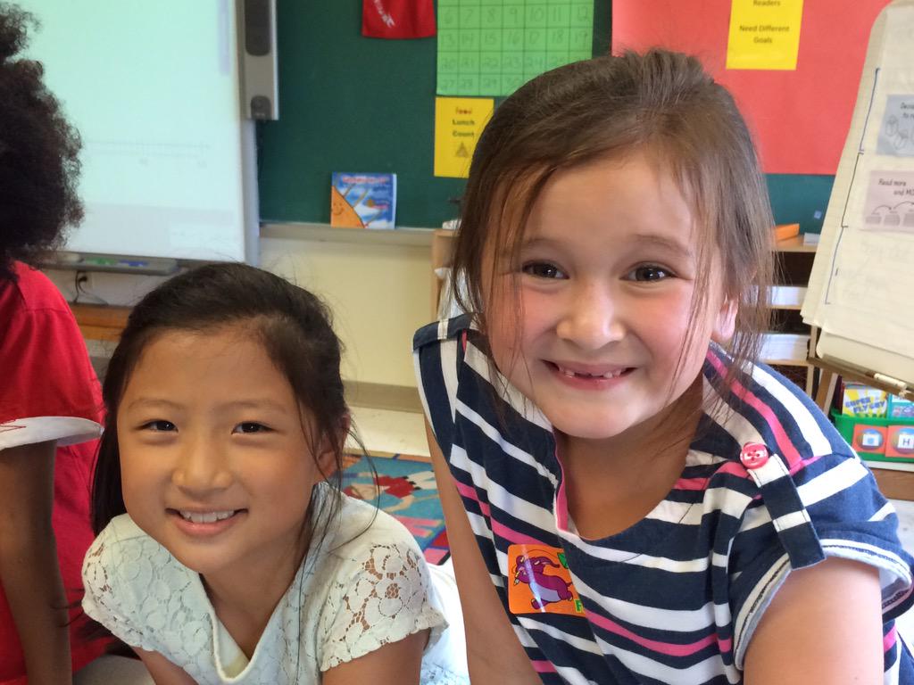 WOSnews's tweet image. #mrspenoWOS&apos;s students strategize and collaborate while they play &quot;Guess My Number&quot;