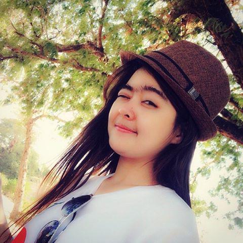 putri_yeonce's tweet photo. bangun tidur, mau tidur sulit?... http://t.co/MA9ben5haG