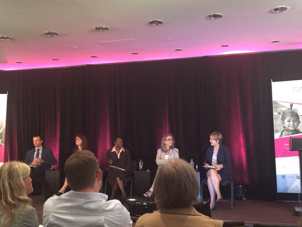 socprogress's tweet image. &quot;Mobilizing data actors towards a collaborative solution&quot;

4th panel on Data Capacity &amp;amp; Systems Development #data2015