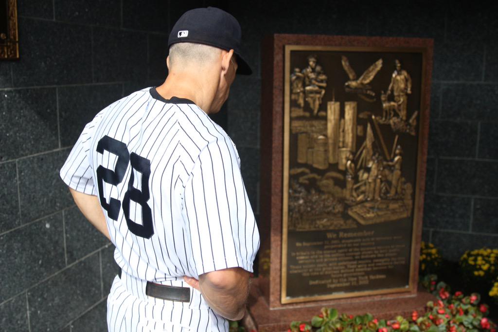 Yankees's tweet photo. Never forget. http://t.co/toubuim3wg