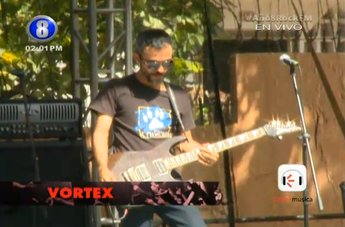 canaltn8's tweet photo. #Año8RockFM 
#Ahora @VortexNicaragua Escuchamos Tierra Virgen. http://t.co/elQtIFeLUf http://t.co/485EAf89iu