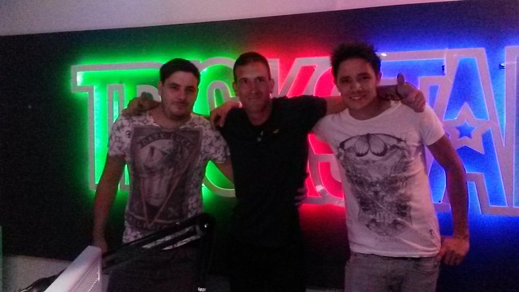 SubzeroOfficiaI's tweet photo. T minus 20 mins @SMX_Project trickstar.fm #IAmSubzero #psycadelic #PsyTrance #SMXProject #TrickstarFM http://t.co/tDaHRvdnVe