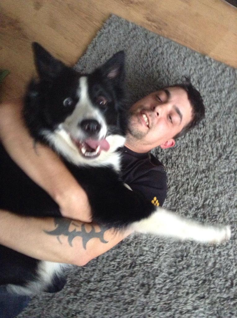 Dee_neez tweet media