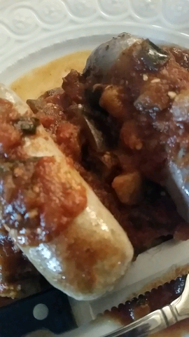 AshiraSimcha's tweet photo. Eggplant and tomatoes with sausage https://t.co/TyNr12CUVW @pactapp http://t.co/nx9m2StRL6