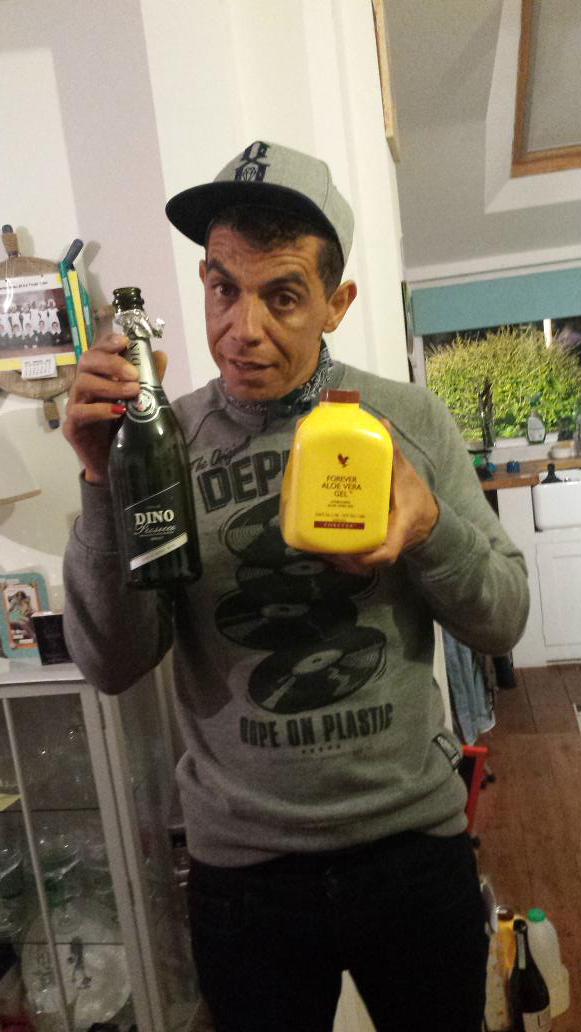 After a night on the fizz nothing better than a morning on the Aloe 👌 no hangover <a href="/lisamoss101/">mossy</a> @KerwinPrescott