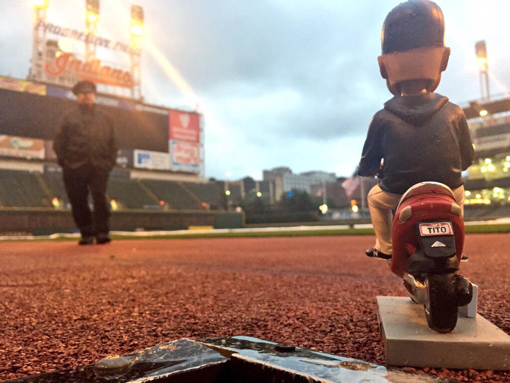 ATTENTION: We have a SIGNED Terry bobble!

RT for chance to win! #RideWithTito #whiff 

RULES: atmlb.com/1LoPOFR
