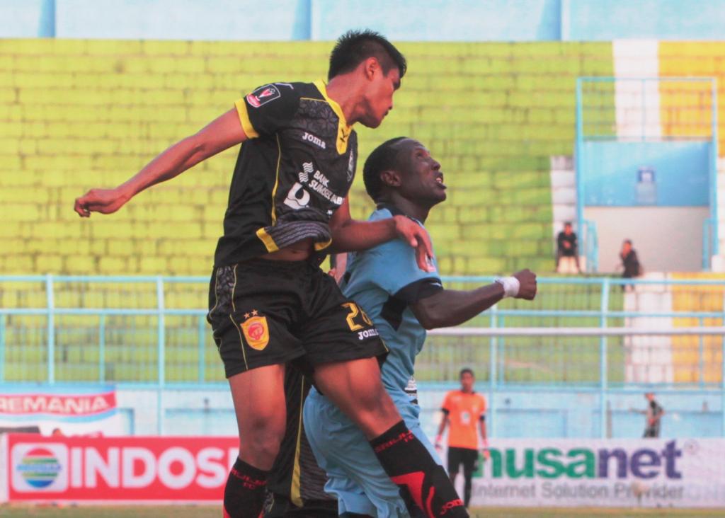 skorindo's tweet photo. Review Match @sriwijayafc vs @Persela_FC | http://t.co/OJ7eOm6fft #Review #PialaPresiden http://t.co/PL7RW3kOnF