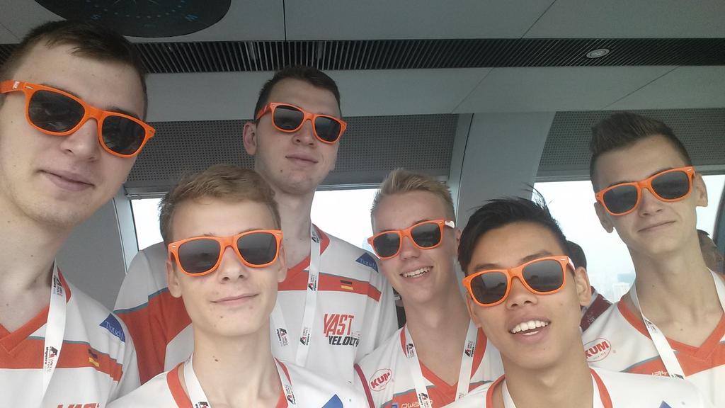 Good..Better..VAST!
Enjoying the view from the Singapore Flyer at the #F1inSchoolsWF in #Singapore15!