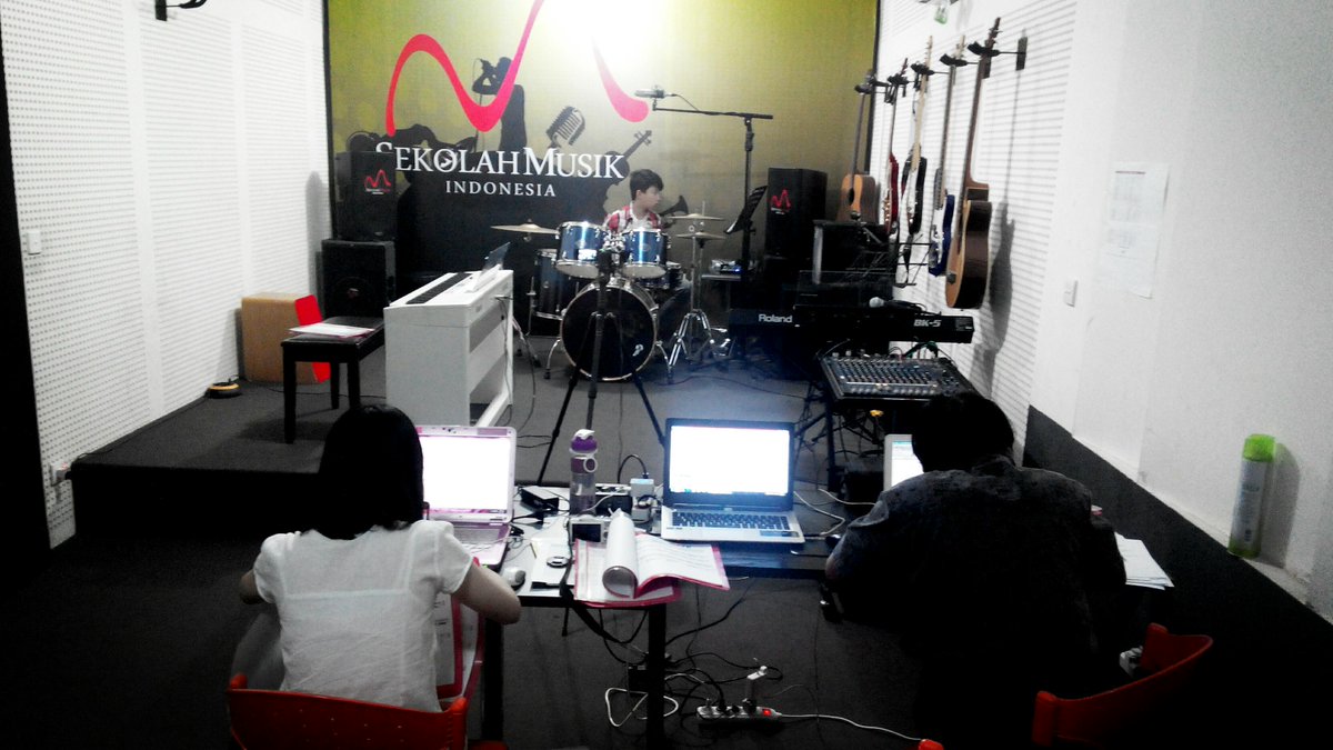 Hari ke-3 International Music Technology Exam 2015 #regbarat <a href="/SMIgading/">SMI Kelapa Gading</a> <a href="/SMIalamsutera/">Sekolah Musik Indonesia</a>