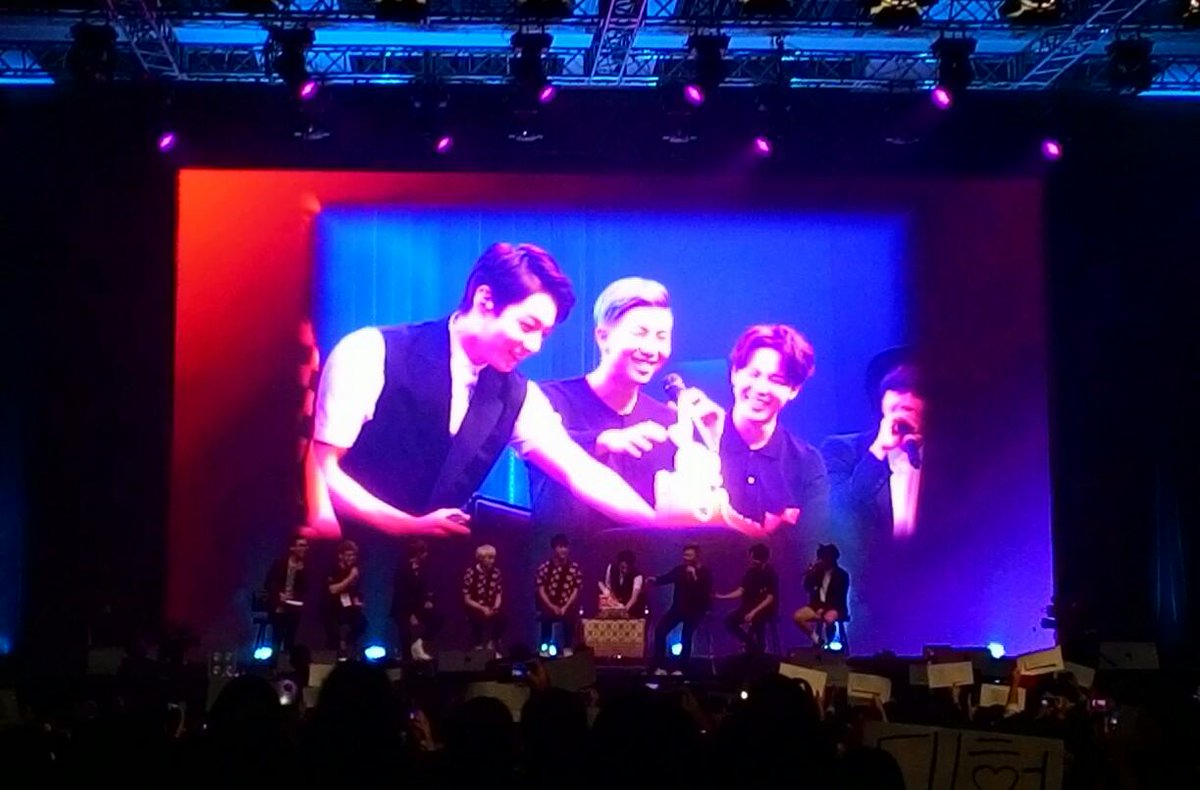 Rap Monster Rayakan Ulang Tahun Bareng ARMY Indonesia lovelytoday.com/topkpop/2015/0… <a href="/SH_ENTIndonesia/">SH Elim Jaya Ent.</a>