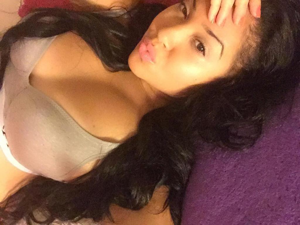 _therealcece_'s tweet image. Hide &amp;amp; Freak 🙈👄💦